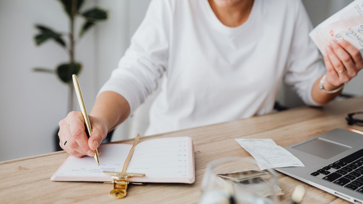businessplan-inhalte-gruendungszuschuss Ein solider, realistischer Businessplan mit nachvollziehbaren Zahlen überzeugt hier deutlich mehr als ein Plan voller optimistischer Wachstumsversprechen