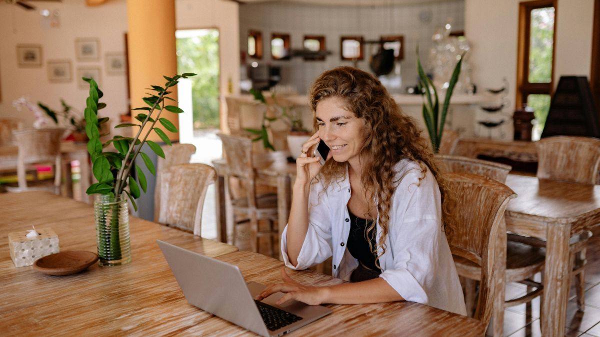 förderprogramme-coaching-business Der AVGS finanziert genau das Gründercoaching, in dem dein Businessplan gemeinsam mit einer Begleitung entsteht – ohne Kosten für dich.